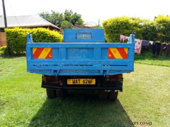 Isuzu elf 1989