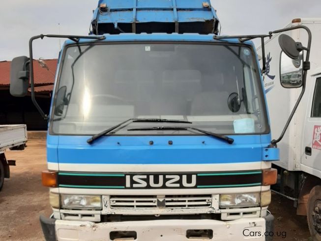 Isuzu forward кму