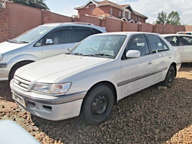 Toyota premio 1996