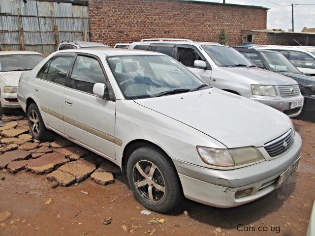 Toyota premio 1998