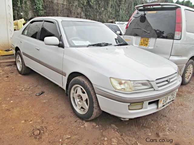 Toyota premio 1998