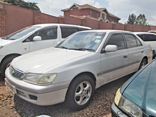 Toyota premio 1998