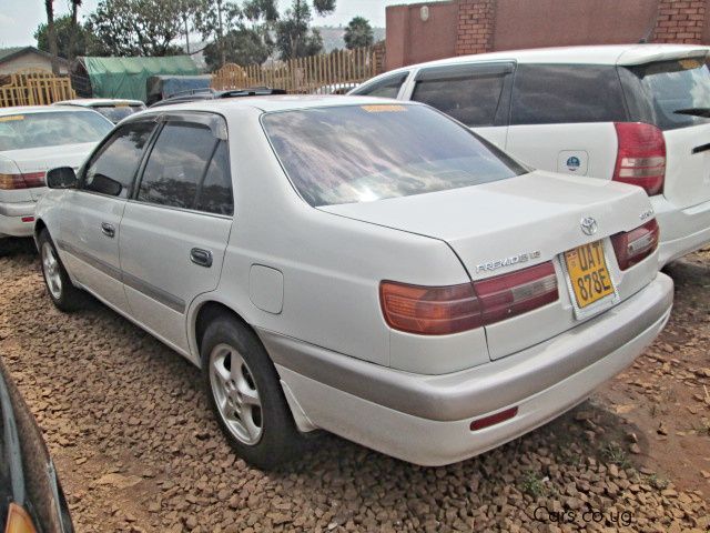 Toyota premio 1998