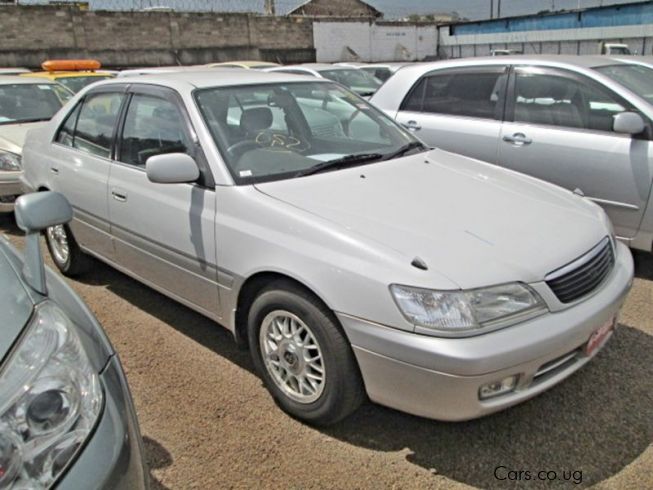 Toyota premio 1998