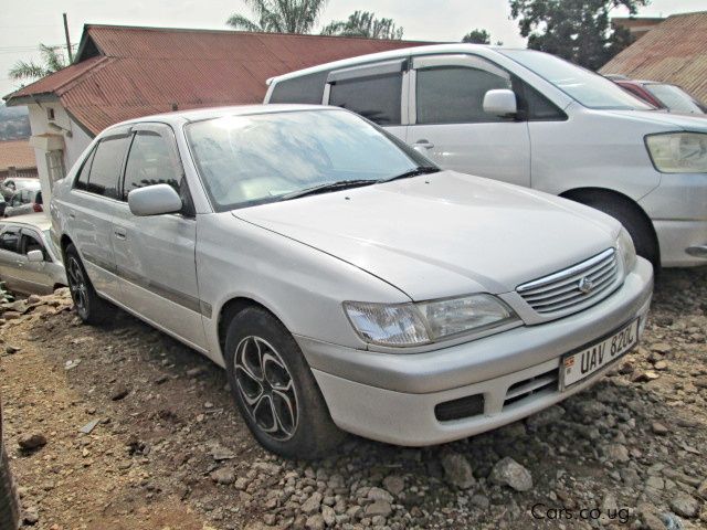 Toyota premio 1999