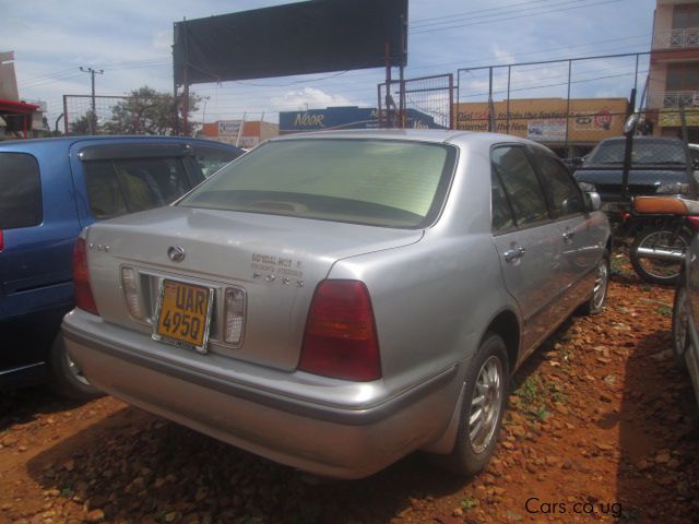 Toyota progres 1999