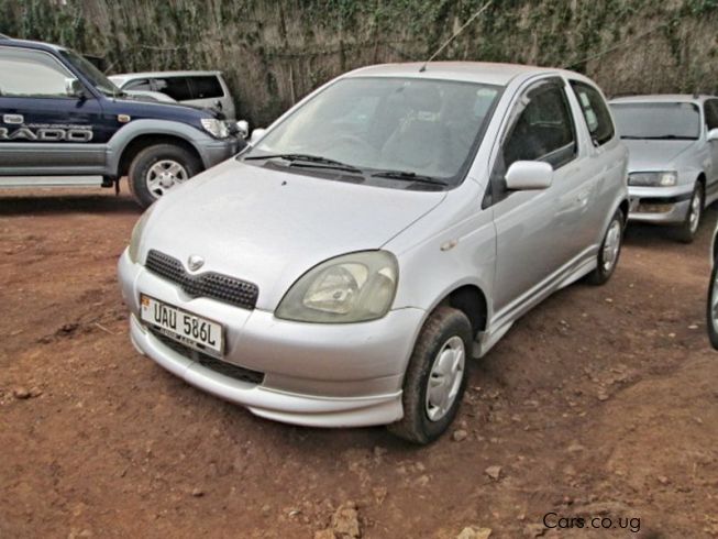 Тойота vitz 1999