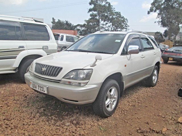 Toyota harrier 2000 год