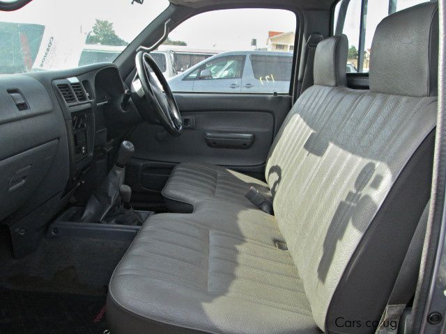 Used Toyota Hilux | 2000 Hilux for sale | Toyota Hilux sales | Toyota ...