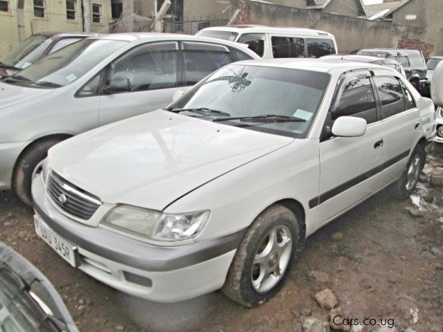 Toyota premio 2000