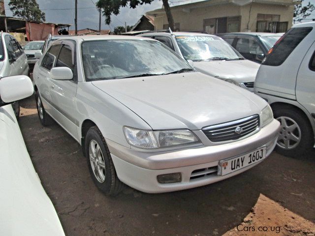 Toyota premio 2000