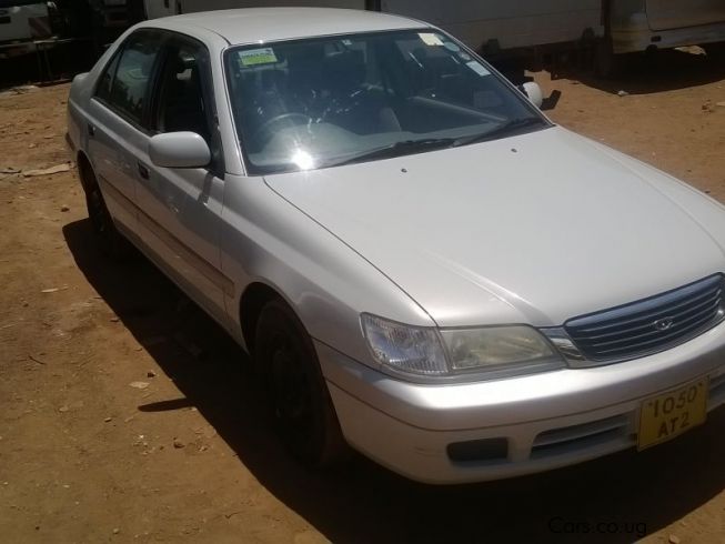 Toyota premio 2001