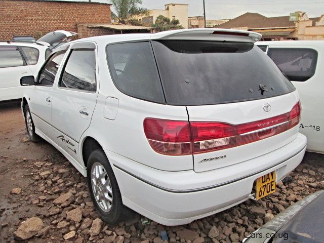 Toyota vista размеры