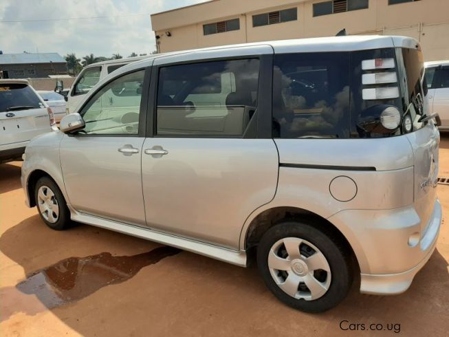 Toyota sienta 2007