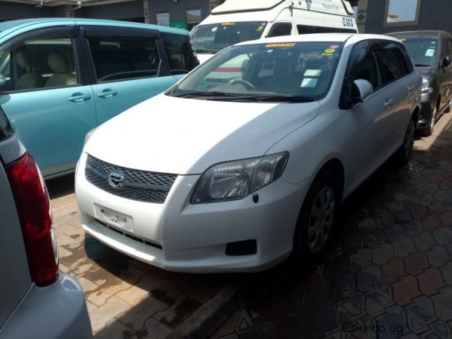 Toyota corolla fielder 2009