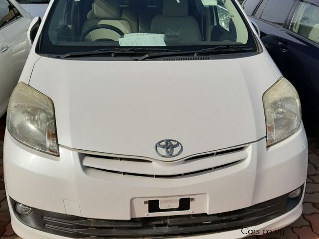 Toyota passo sette 2009