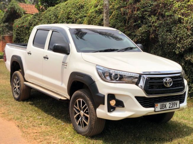 Used Toyota Hilux Double Cabin | 2013 Hilux Double Cabin for sale ...