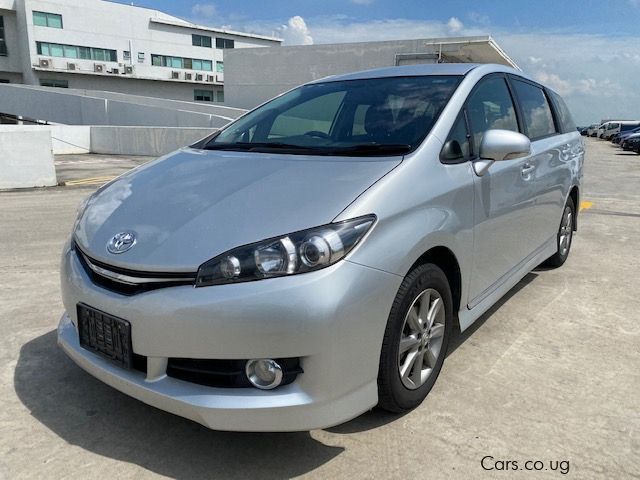 Toyota wish 2014