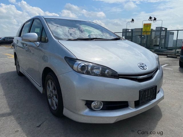 Toyota wish 2014