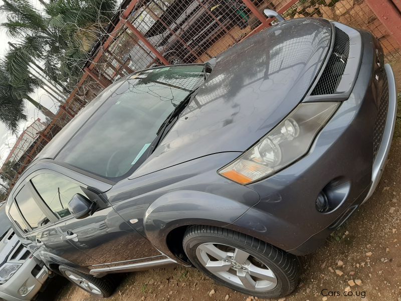 Used Mitsubishi Out Lander | 2006 Out Lander for sale | Kampala ...