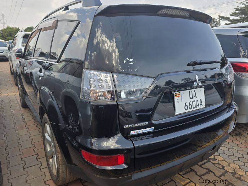 Mitsubishi Outlander in Uganda