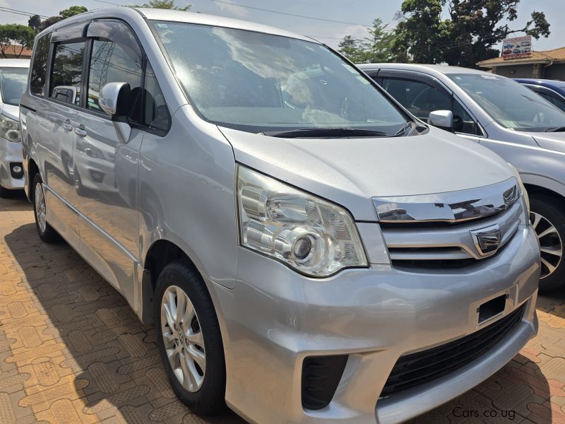 Toyota Noah in Uganda