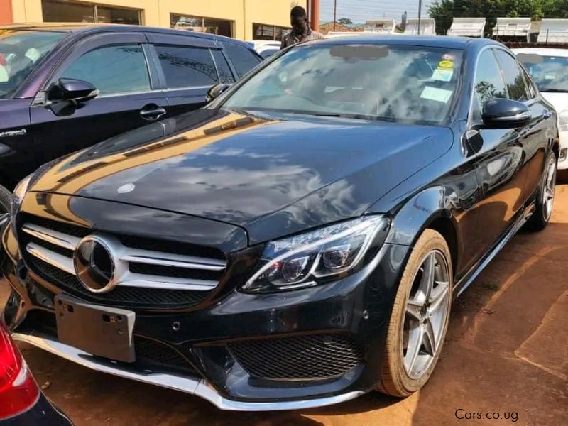 Mercedes-Benz E220 in Uganda