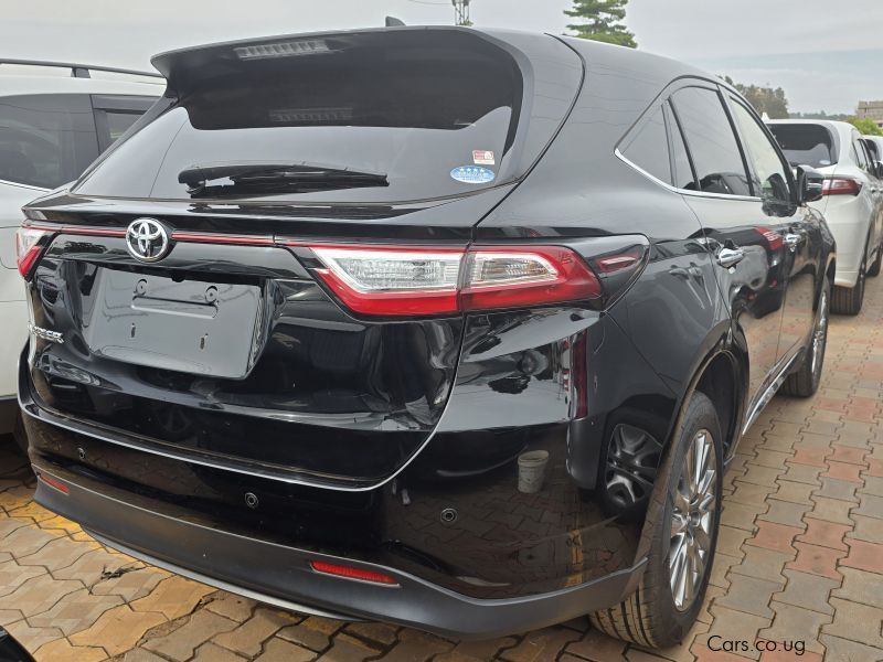 Toyota Harrier in Uganda