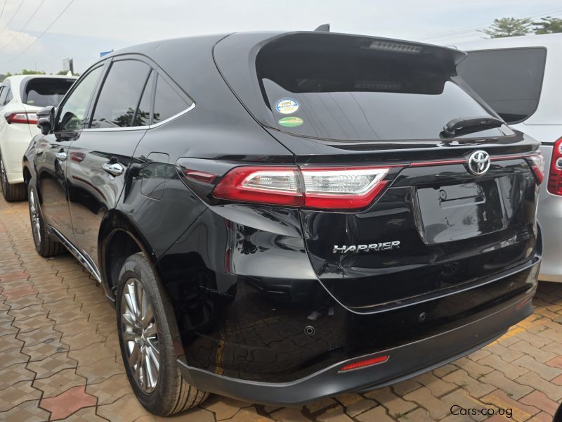 Toyota Harrier in Uganda