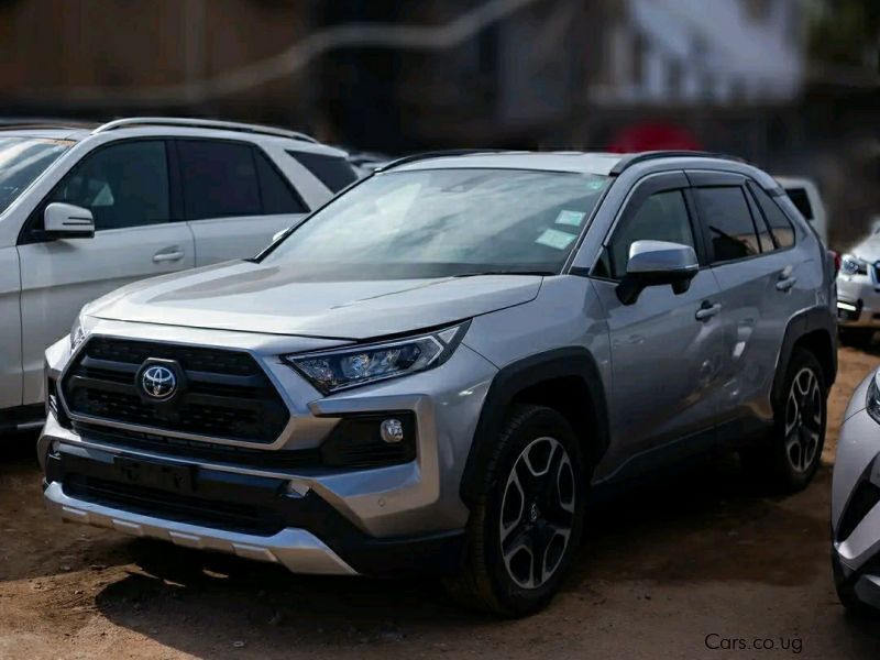 Toyota Rav 4 in Uganda